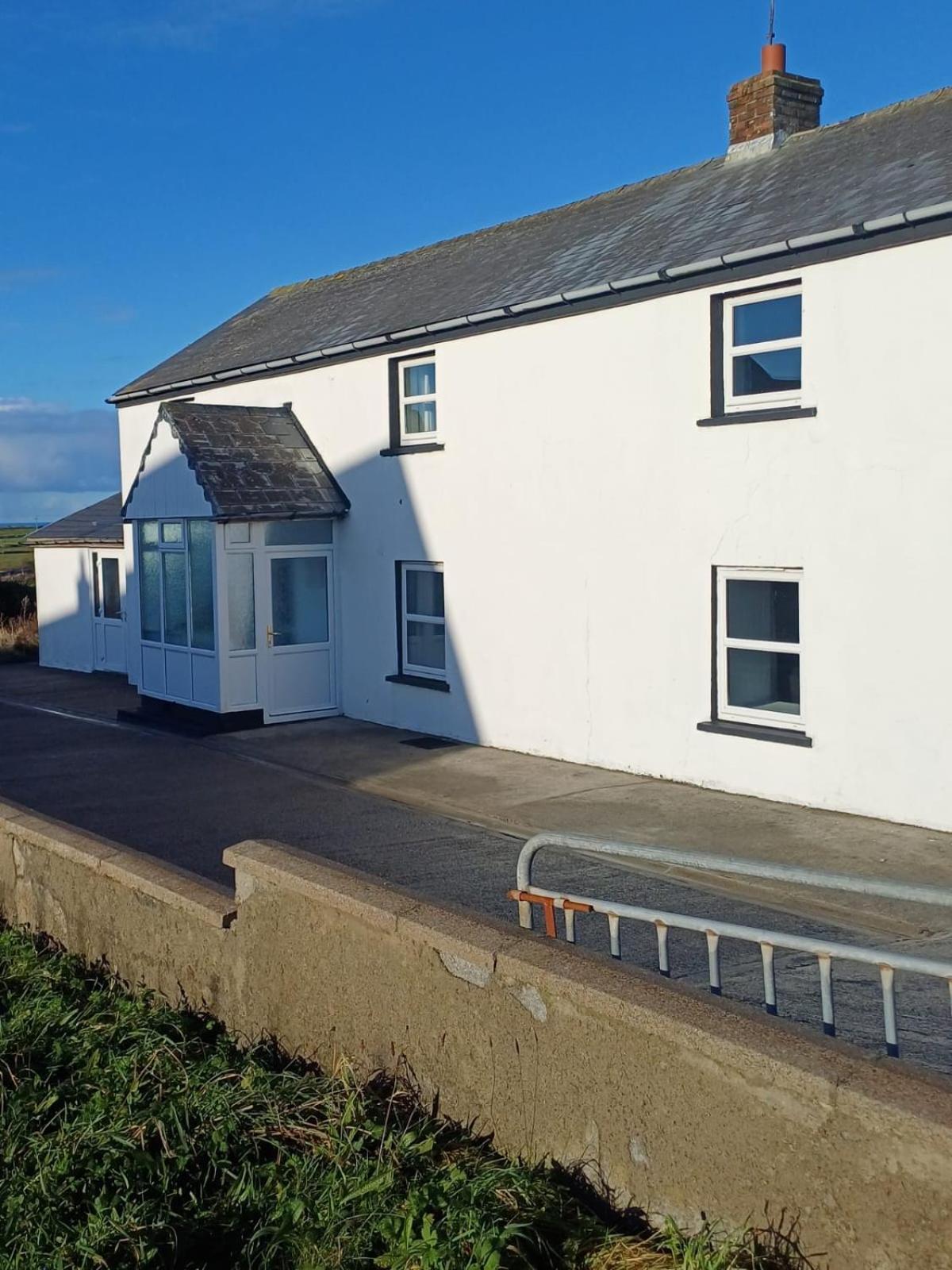 Clare'S Cottage Milltown Malbay Exterior photo